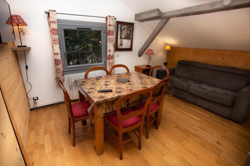 La Ferme Du Lay Apartment